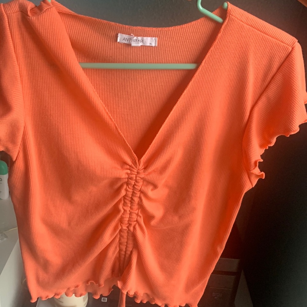 Peachy pink crop top